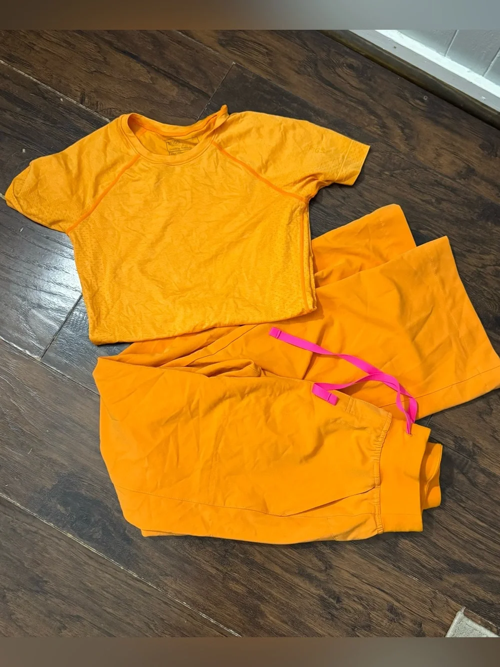 Figs Women's Orange Scrub Set